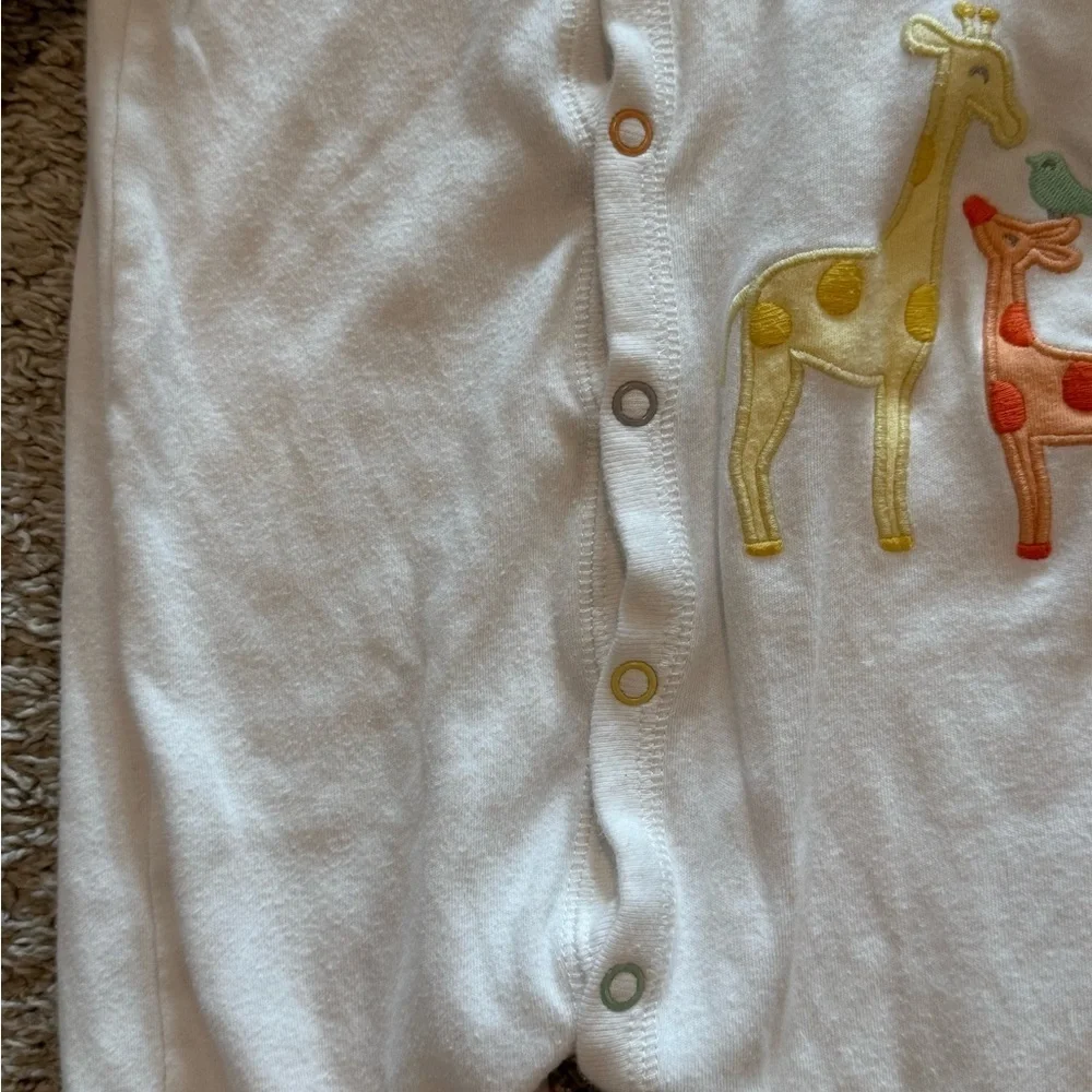 Baby White Footed Sleeper Giraffe White Giraffe Kids Footie Size 9 months